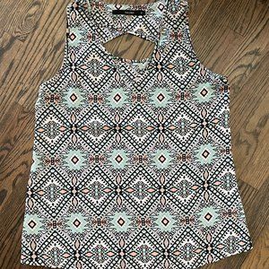Patterned Open Back Sleeveless Top
